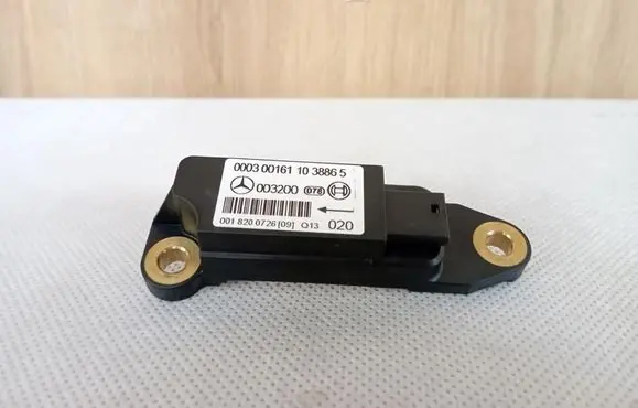 Mercedes-Benz SLK R170 Airbag deployment crash/impact sensor 0018200726 A0018200726