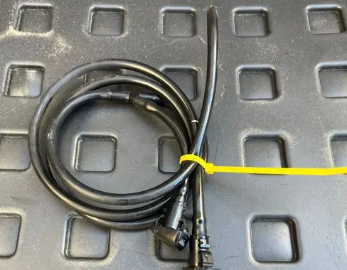 Windshield washer spray nozzle