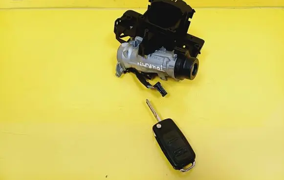 Volkswagen Touran I Ignition lock 1K0905851B 1K0905865ALS 1K0953503DT