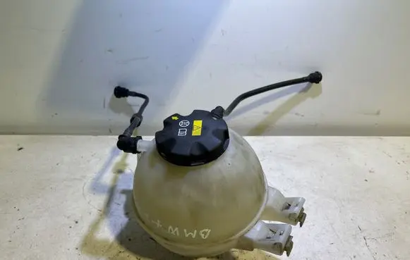 BMW X3 G01 Coolant expansion tank/reservoir 8742660 1713 11564310