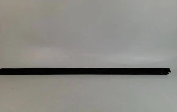 Mercedes-Benz C W204 Front door trim bar A2047251365