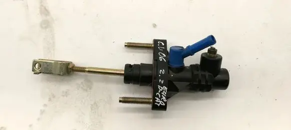 Toyota Corolla Verso E121 Clutch slave cylinder 
