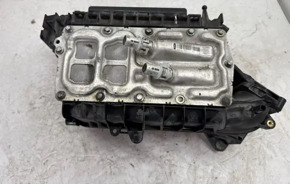 Ford Fusion II Intake manifold DS7G9L440BC DS7Z9424M DS7Z9424C
