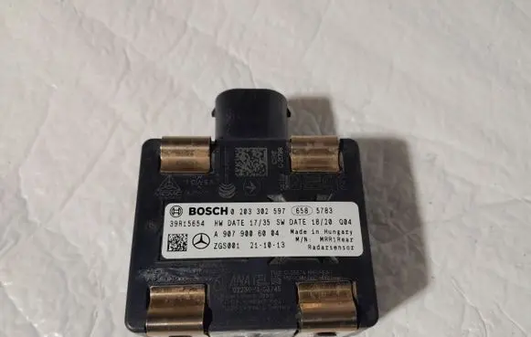 Mercedes-Benz Sprinter W907 W910 Distronic sensor radar A9079006004