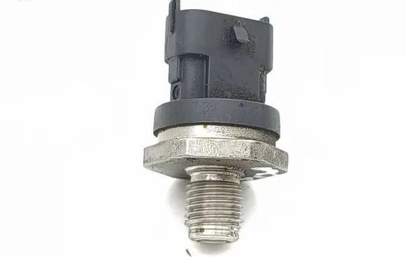 Renault Megane IV Fuel pressure sensor 0281007280 8100271890