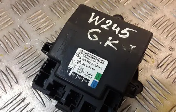 Mercedes-Benz A W169 Door control unit/module 1698209126 A1698209126