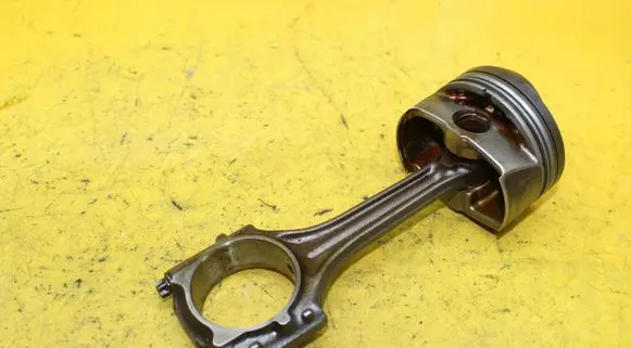 Audi A3 S3 8P Piston with connecting rod