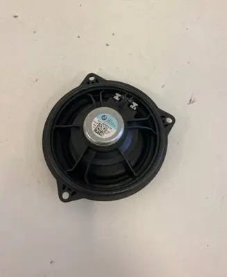 BMW X3 G01 Front door speaker 6809629