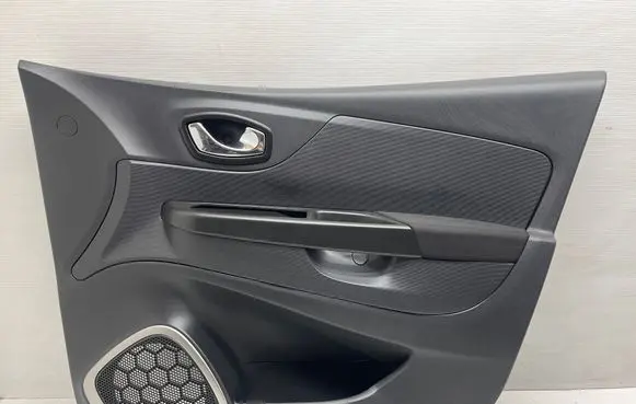 Renault Captur Front door card panel trim 156067371 19700039120 156067351