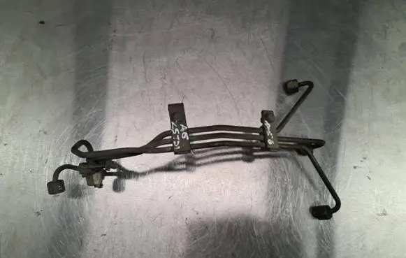 Audi A6 S6 C5 4B Fuel injector supply line/pipe 