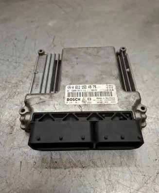 Mercedes-Benz Vito Viano W639 Engine control unit/module ECU A6111534979 1039S00569 0281011176