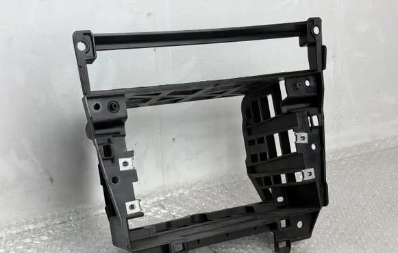 BMW 5 E60 E61 Radio/GPS head unit trim 7034118