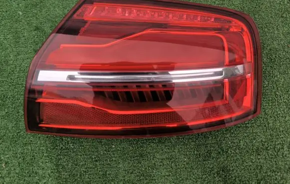 Audi A8 S8 D4 4H Rear/tail lights 4H0945096K 623000E1366