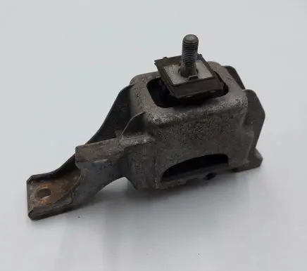 Mini Cooper Countryman R60 Engine mount bracket 6851174