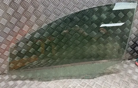 Mercedes-Benz A W176 Front door window glass four-door 43R00049 E000292 DOT24M25AS2