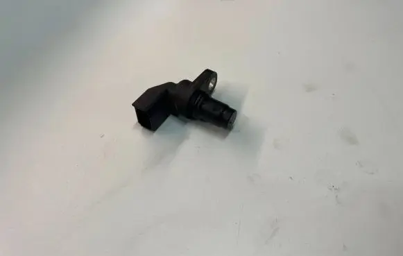 Ford Focus Camshaft position sensor 12K073 6A1411252