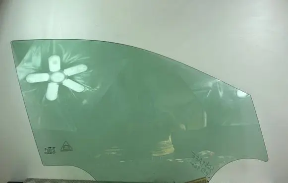 Hyundai Grand Santa Fe NC Front door window glass four-door