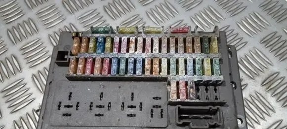 Alfa Romeo 164 Fuse box set 518174404 124842020699