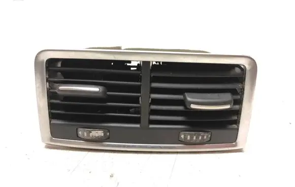 Audi Q7 4L Rear air vent grill 4L0819203