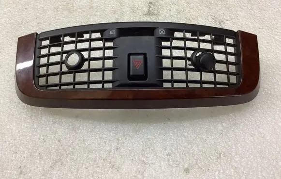 Cadillac SRX Dash center air vent grill