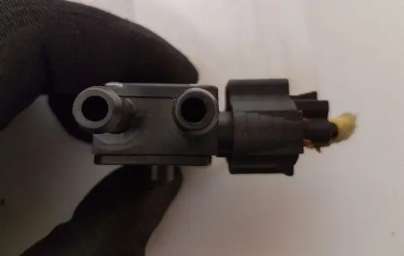 KIA Sorento Exhaust gas pressure sensor 392102A800