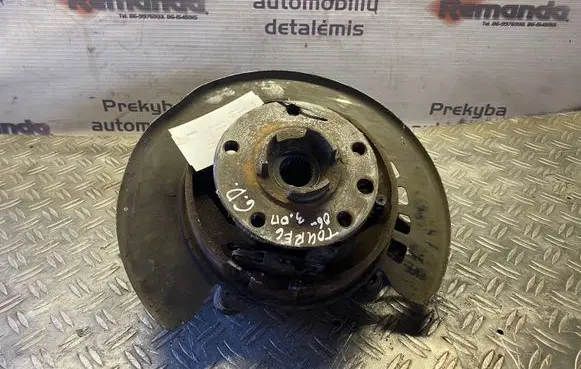 Volkswagen Touareg I Rear wheel hub