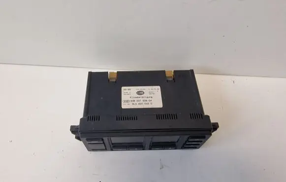 Audi A3 S3 8L Climate control unit 8L0820043D