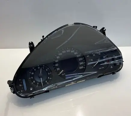 Speedometer (instrument cluster)