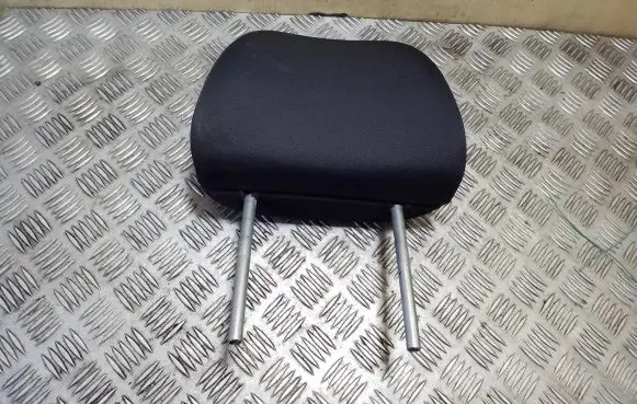 Mitsubishi L200 Front seat headrest 