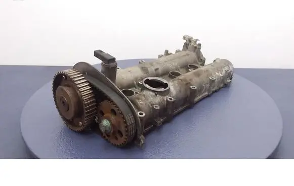 Volkswagen Golf IV Rocker cam cover 036103475BB