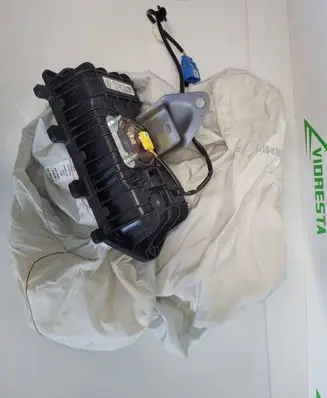 Peugeot 208 Passenger airbag L8LS01901 F06403181 0HJ907JVSJ