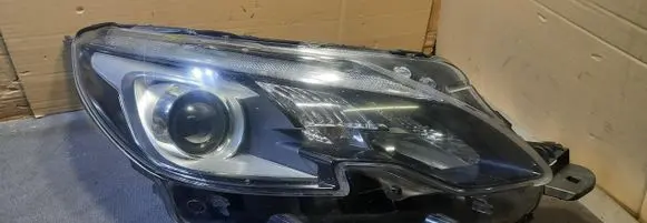 Peugeot 2008 I Headlight/headlamp 9815120180