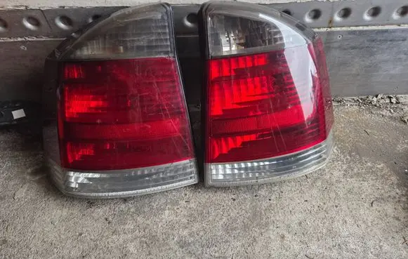 Opel Vectra C Rear/tail lights 13157646