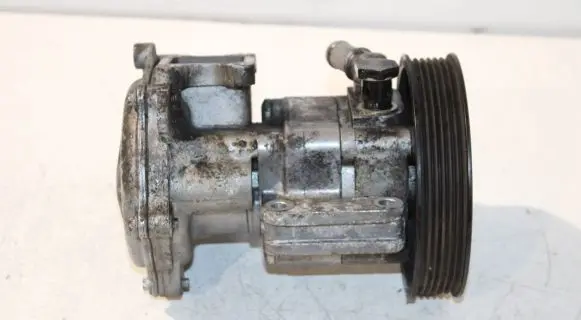 BMW 3 E90 E91 Power steering pump 6769598