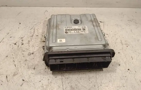 BMW 7 F01 F02 F03 F04 Engine control unit/module ECU 8516753 0281018297