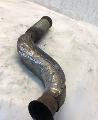 Opel Grandland X Muffler pipe connector clamp 