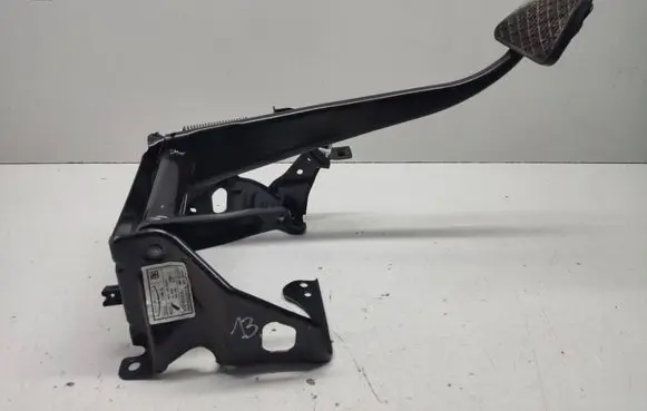Mercedes-Benz Vito Viano W447 Brake pedal A1232910082 A4472900301 188350