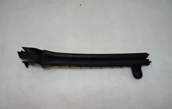 Peugeot 3008 II Door glass rail 9811414680