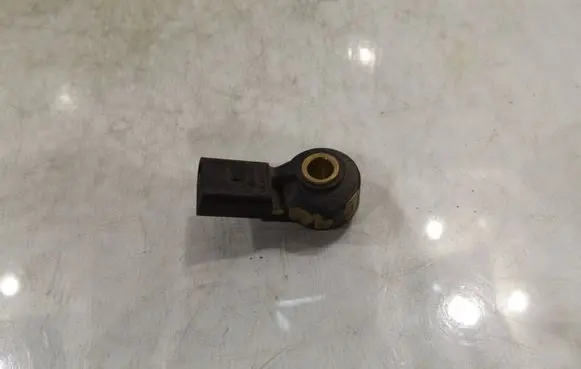 Skoda Fabia Mk2 (5J) Crankshaft position sensor 03D905377C