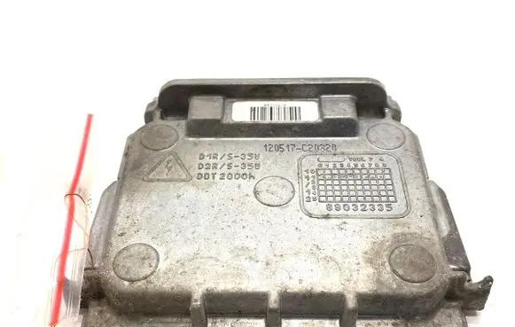 Jeep Grand Cherokee Voltage converter/converter module 89034934