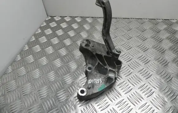 Skoda Octavia Mk3 (5E) Engine mounting bracket 1K0199117A VD11393