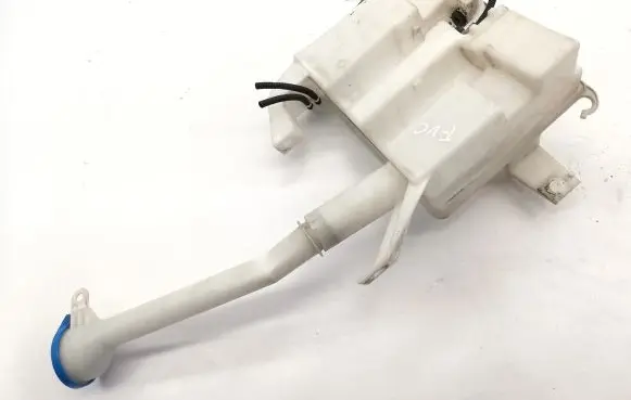Honda Civic IX Windshield washer fluid reservoir/tank