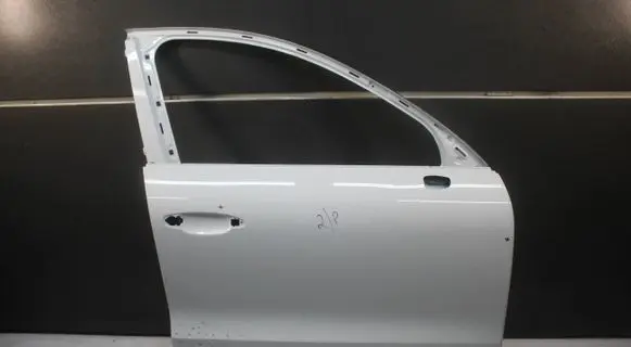 Porsche Macan (95B) Front door 95B837890
