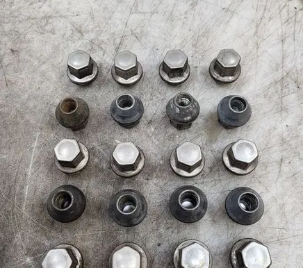 Ford Mondeo MK IV Nuts/bolts