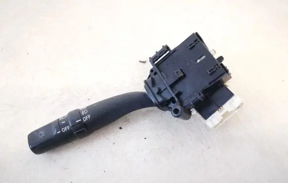 Toyota Corolla Verso AR10 Indicator stalk 173650