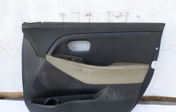 KIA Carens III Front door card panel trim