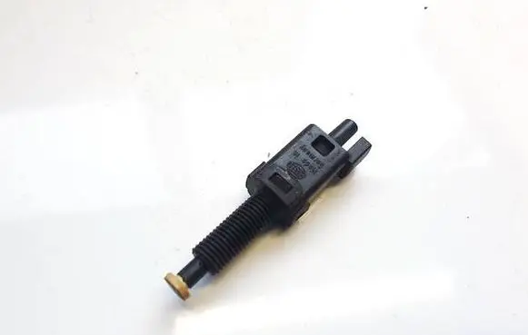 Volkswagen PASSAT B5 Brake pedal sensor switch 811907343b