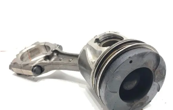 Piston with connecting rod