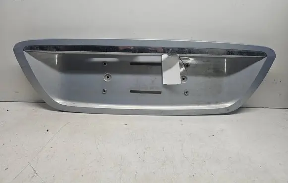 Mercedes-Benz S W220 Tailgate trim 2207500081