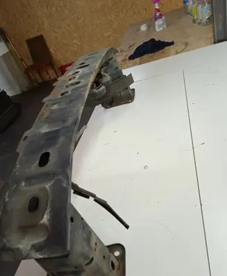 Ford Focus Front bumper cross member